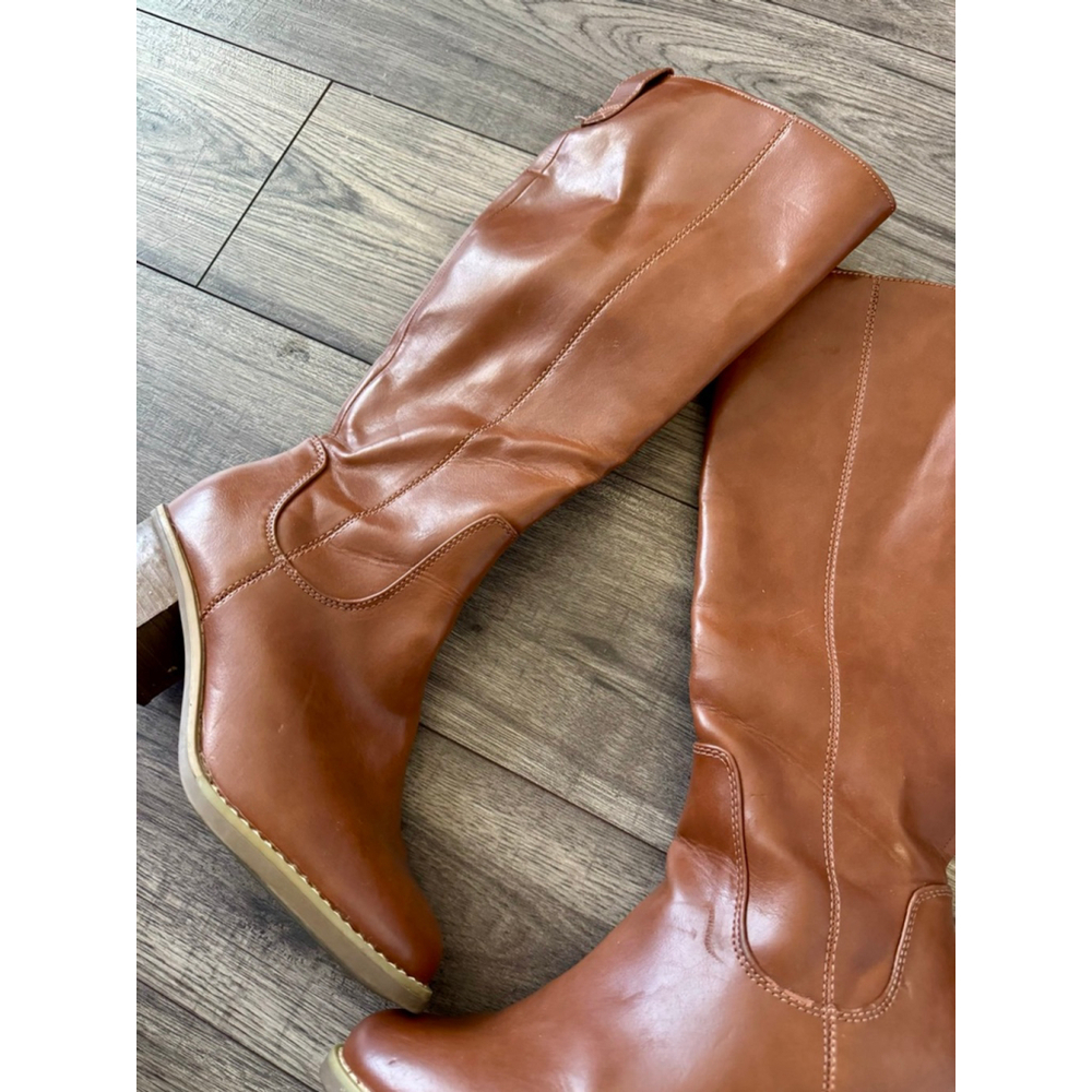 Universal Thread Size 6.5 Tatiana Brown 2.5 inch heel Leather Worn Once - Picture 2 of 4